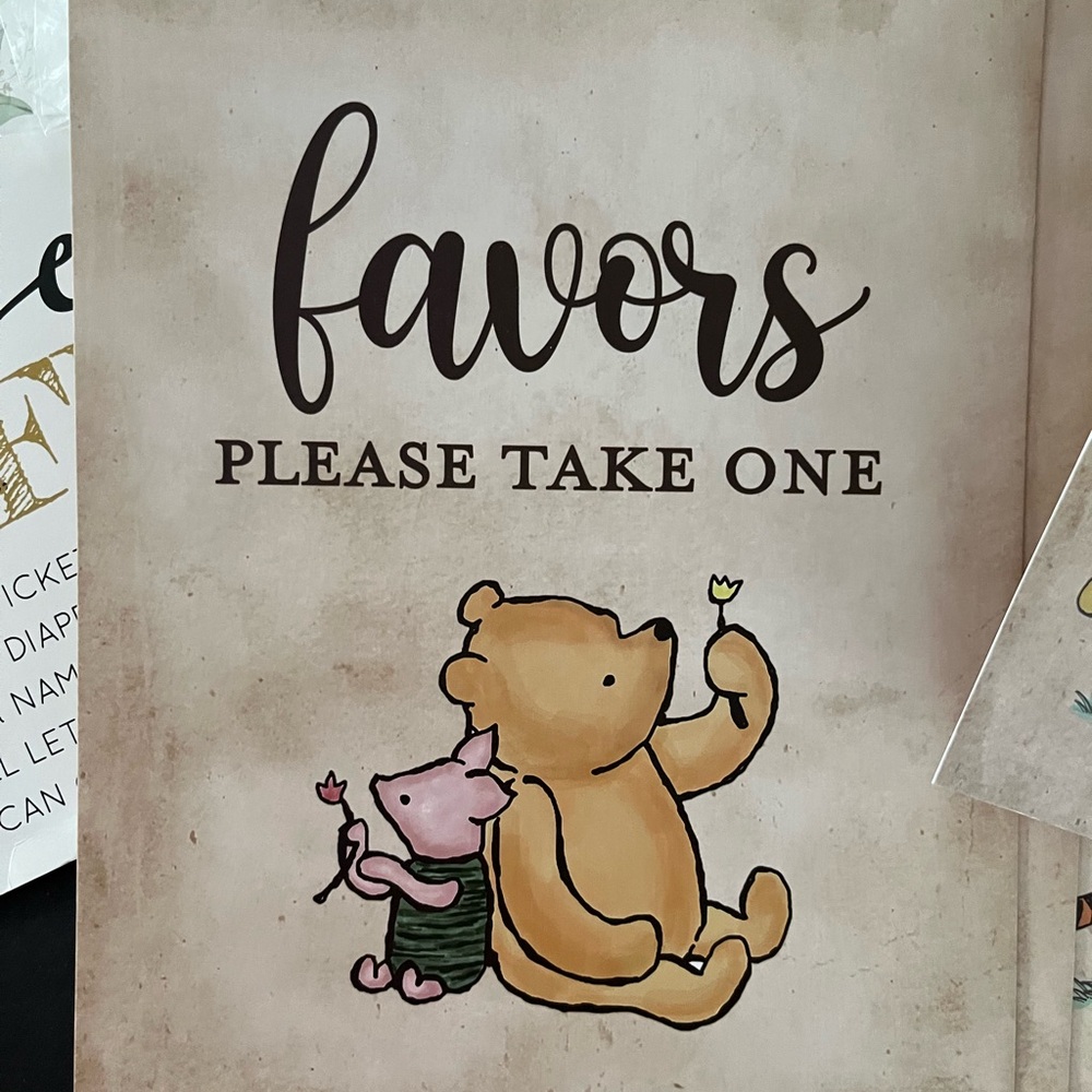 Winnie the Pooh BabyShower Set - Picture 12 of 14